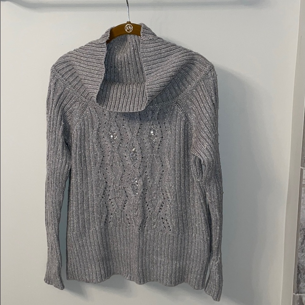 Ladies sweater
